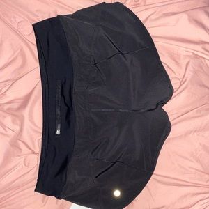 BNWT BLACK LULULEMON SHORTS